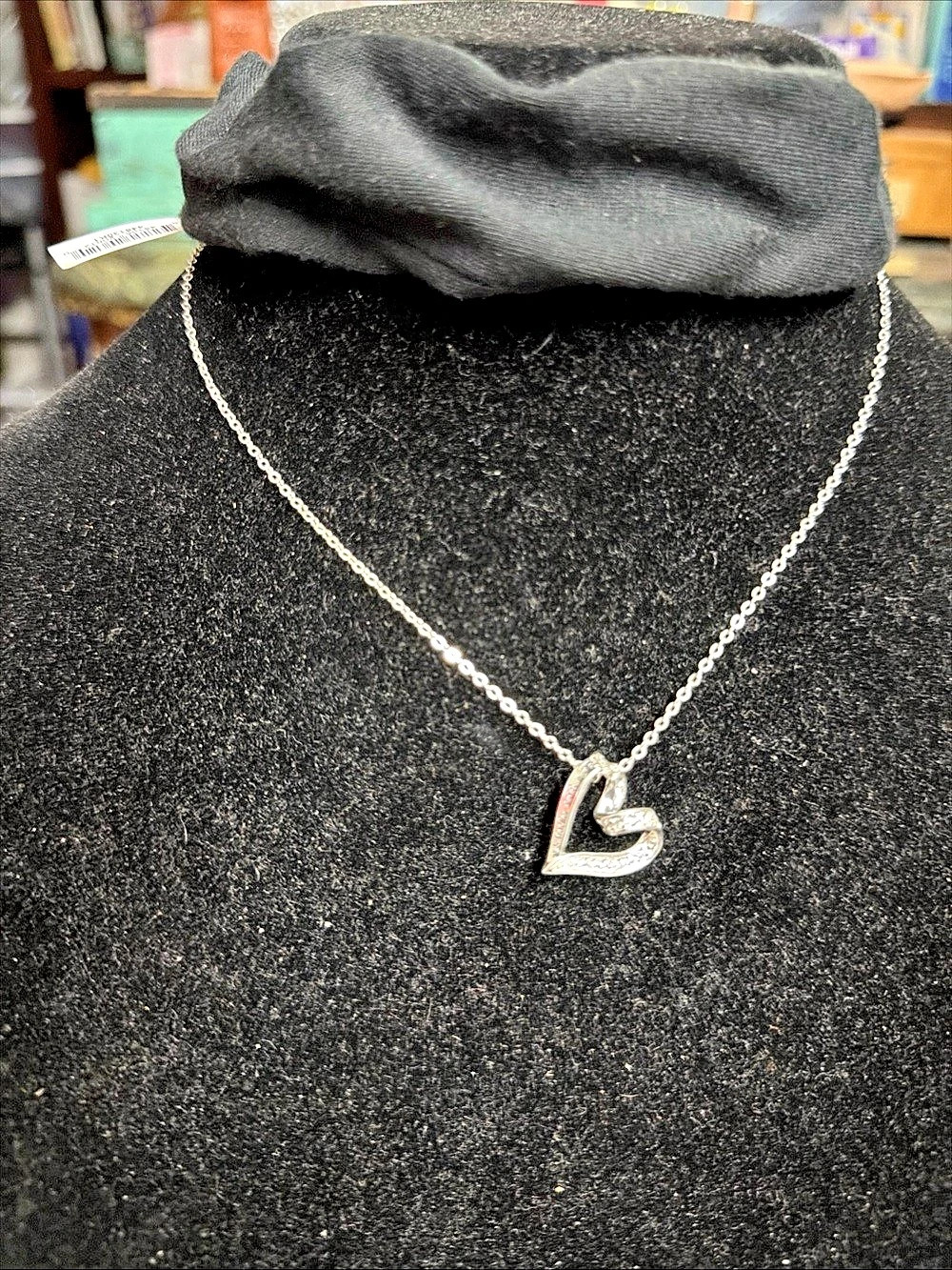 Kohl's Heart Pendant Necklace LA CN Silver NWT